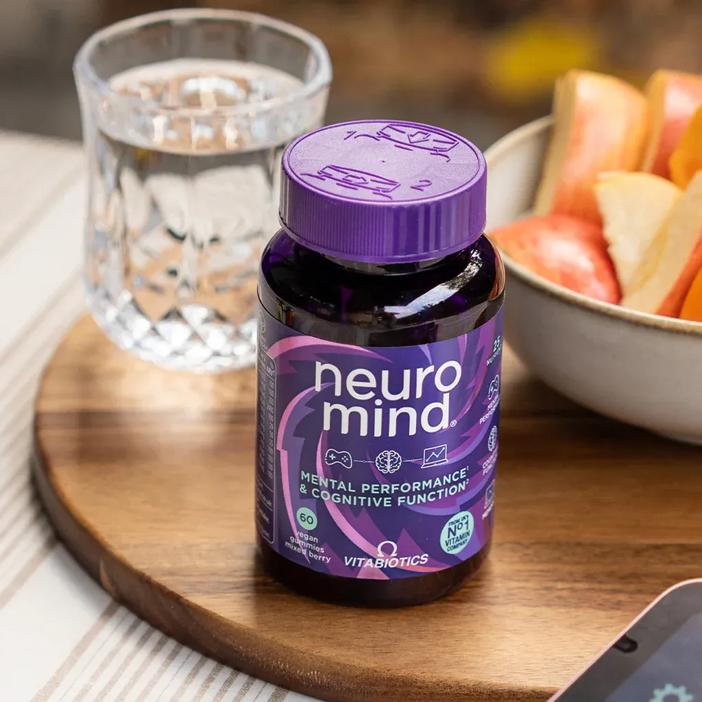 Neuromind_Gummies_1028x1028_Lifestyle.webp